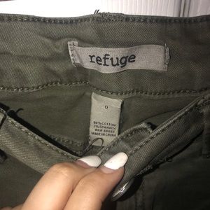 Refuge Army Green Jeans!